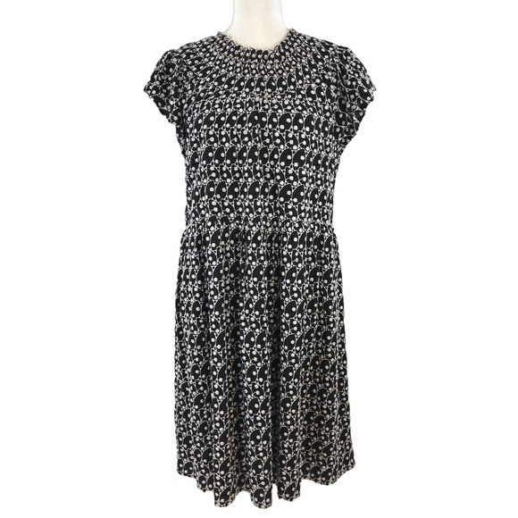 Ann Taylor LOFT Dresses & Skirts - Ann Taylor Loft Black & White Eyelet Smocked Yoke Swing Dress Size Medium